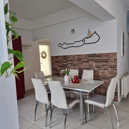 Angela Haz Apartmán