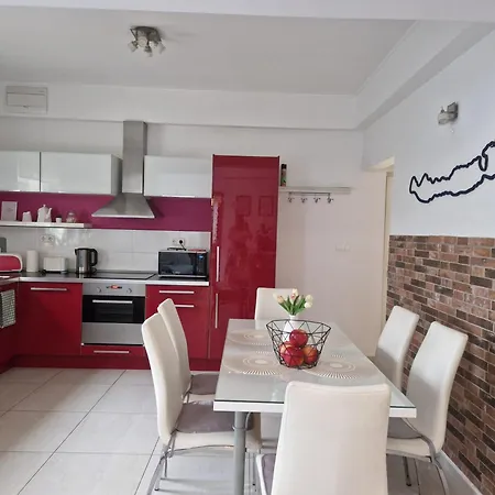 Angela Haz Apartmán *